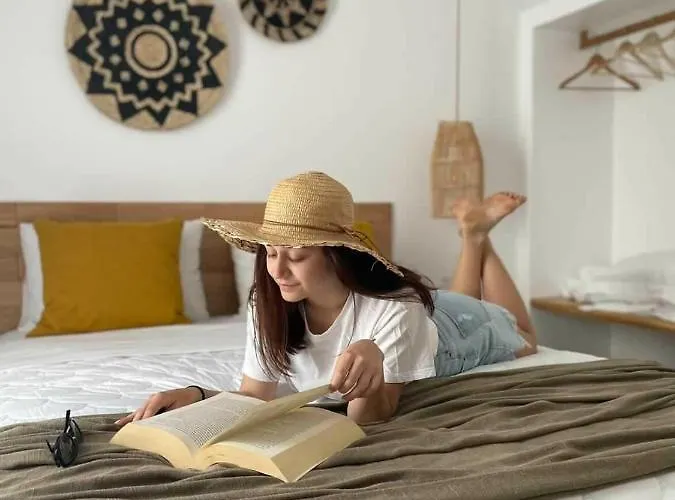 Konstantza's Superior Naxos City